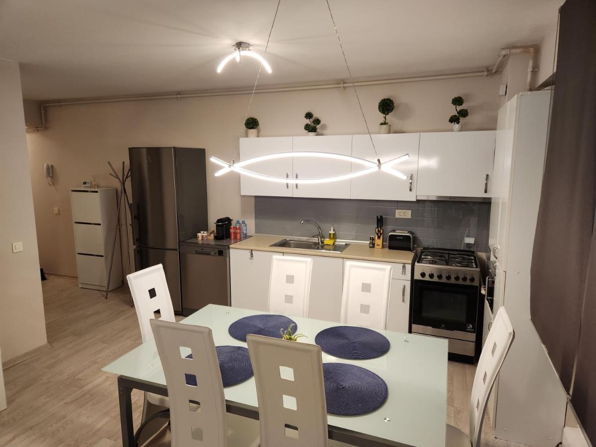 Airport Apartment Otopeni Exterior foto