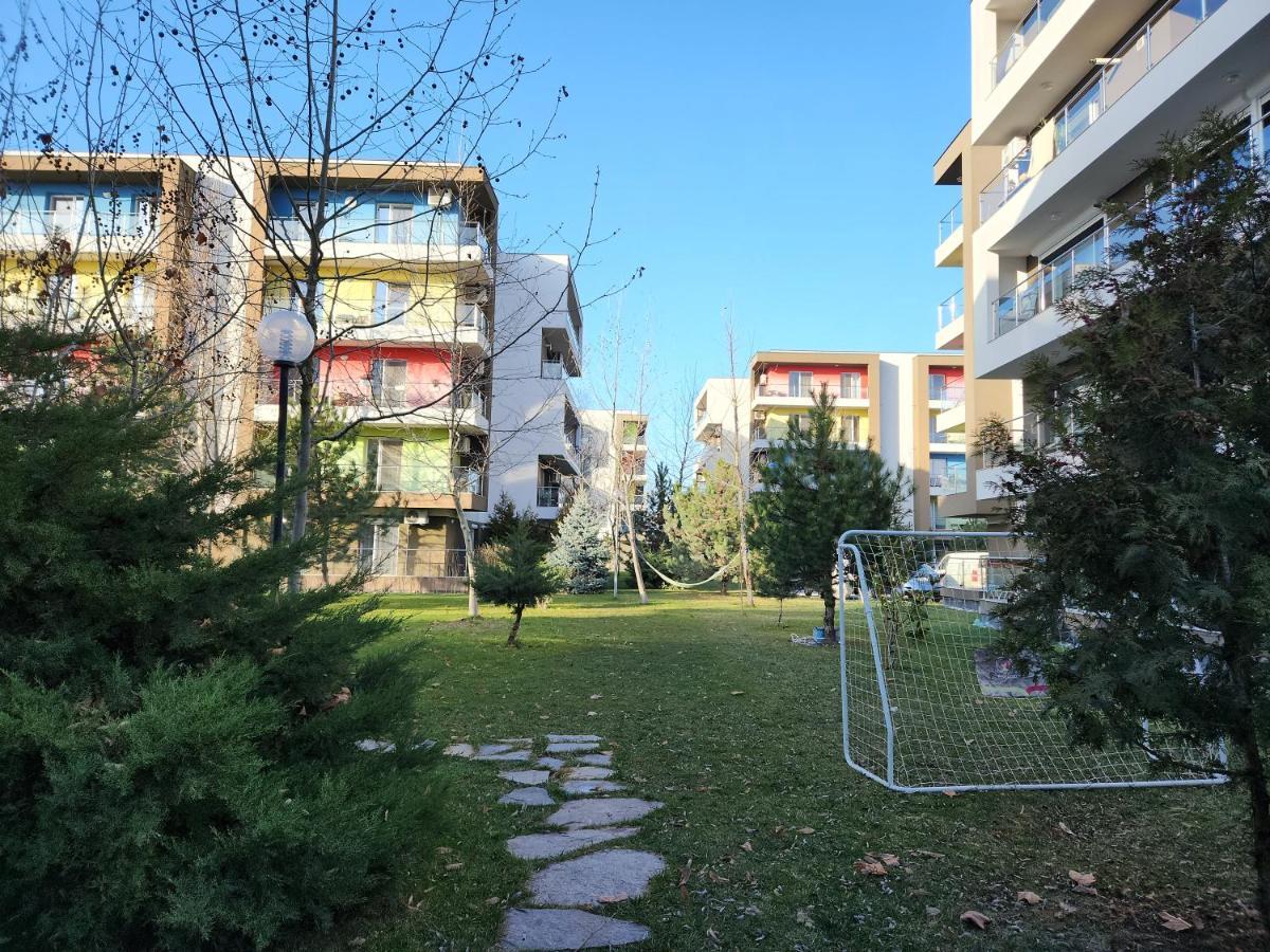 Airport Apartment Otopeni Exterior foto
