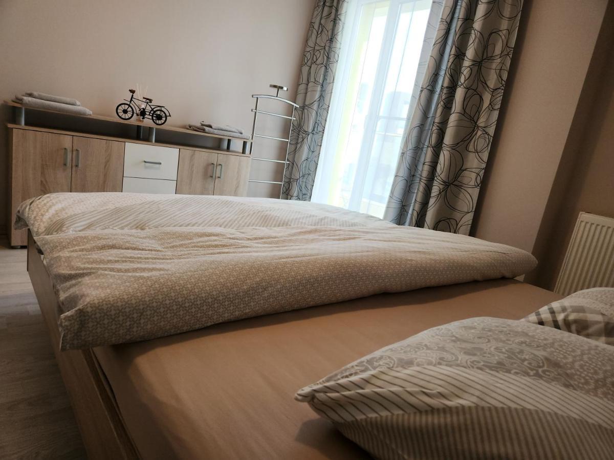 Airport Apartment Otopeni Exterior foto